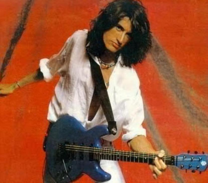 -3-Joe-Perry-3-aerosmith-32268738-1000-876